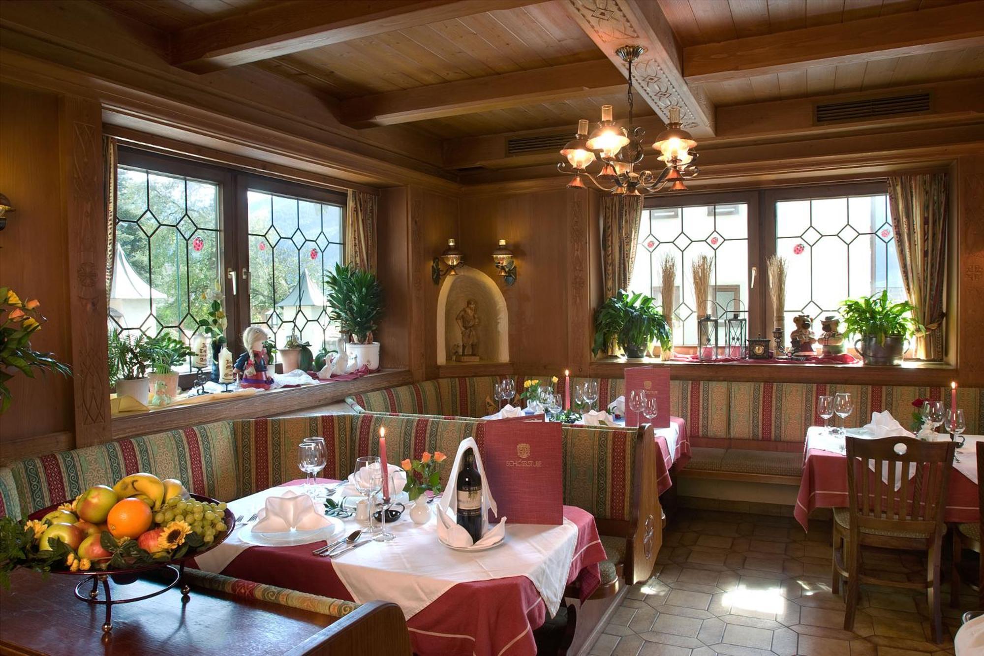 Hotel Dorfgasthof Schloesslstube Stuhlfelden Esterno foto