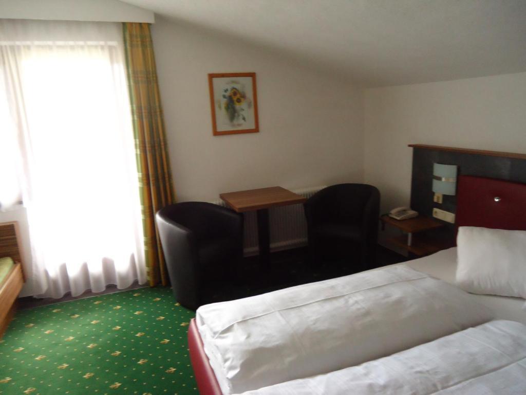 Hotel Dorfgasthof Schloesslstube Stuhlfelden Camera foto
