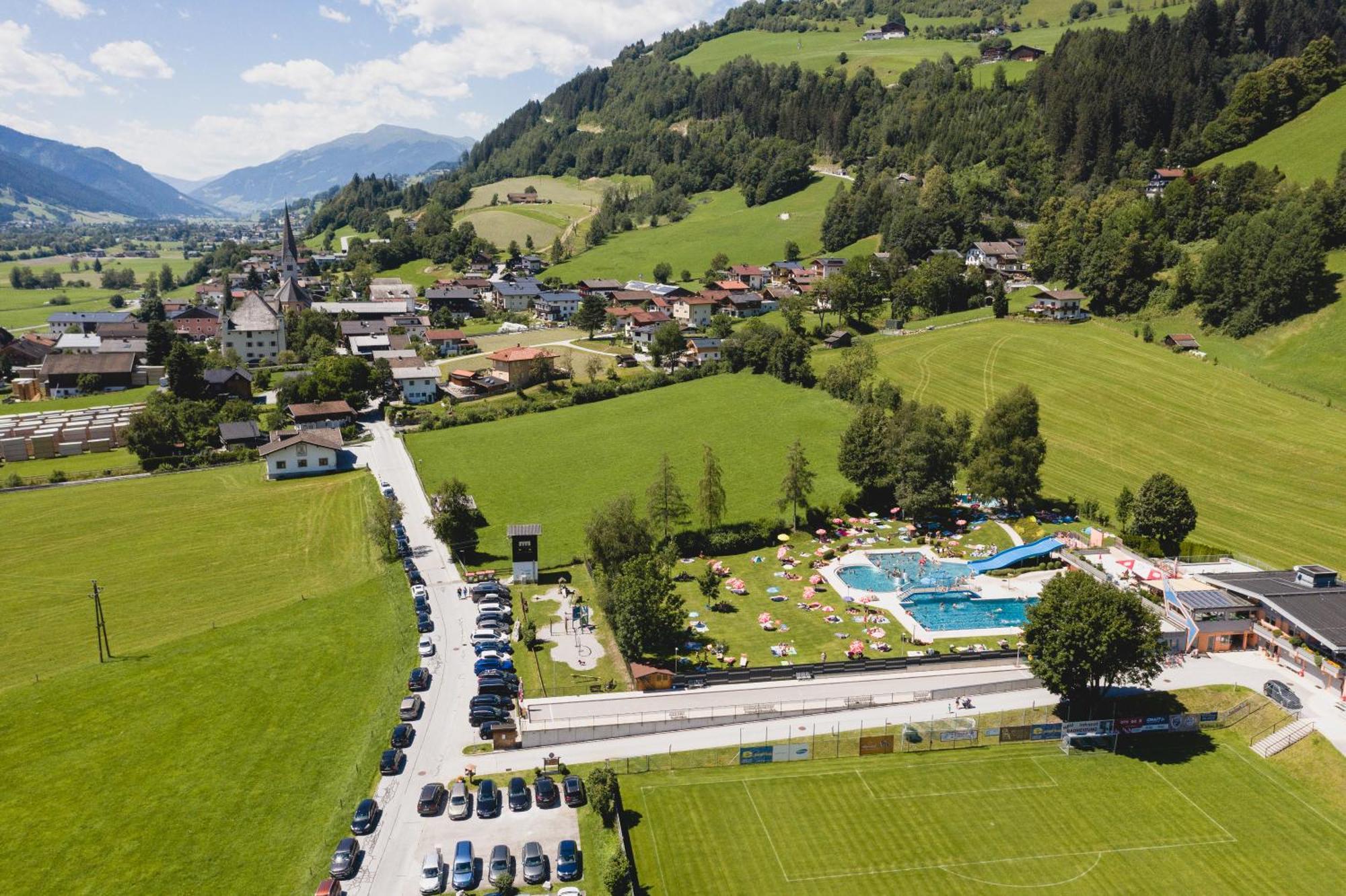 Hotel Dorfgasthof Schloesslstube Stuhlfelden Esterno foto