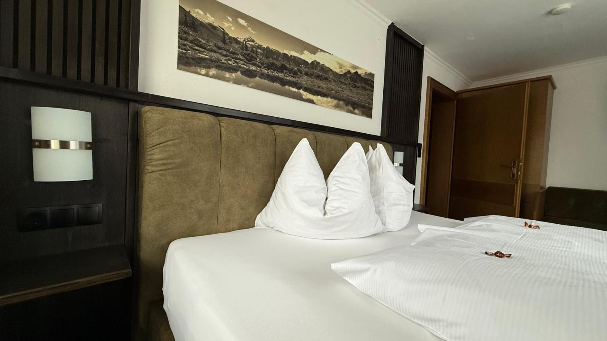 Hotel Dorfgasthof Schloesslstube Stuhlfelden Esterno foto