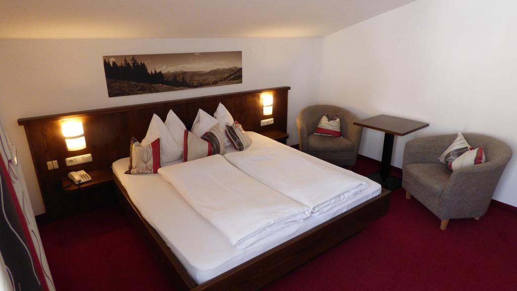 Hotel Dorfgasthof Schloesslstube Stuhlfelden Esterno foto